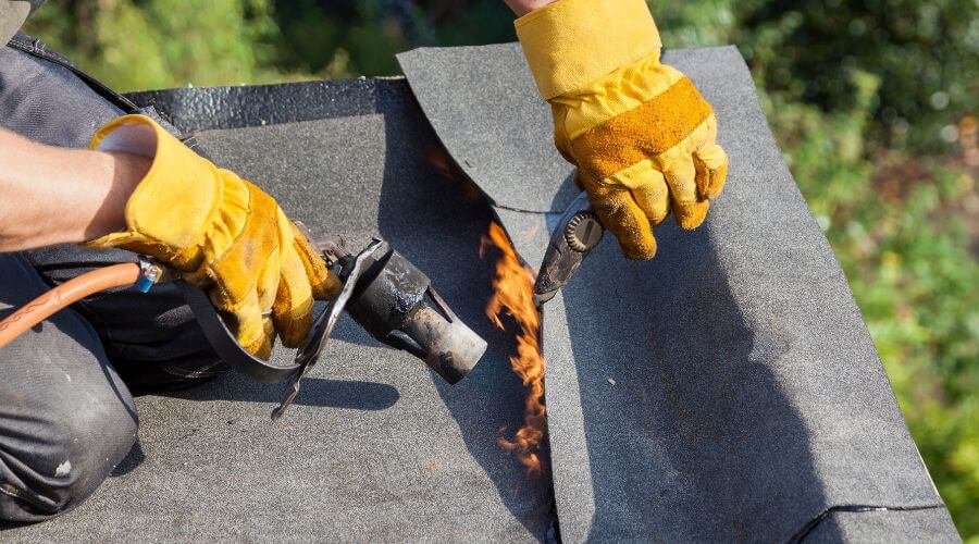 Professional gutter cleaning in Foxburg, PA